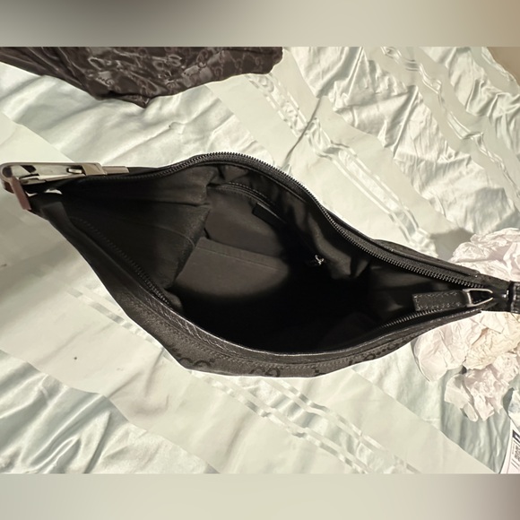 GG hobo medium style bag- Authentic - Picture 3 of 12